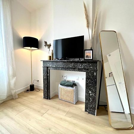 Suite ~ Romance Estivale ~ A 15 Min De Lyon Мирибел Екстериор снимка
